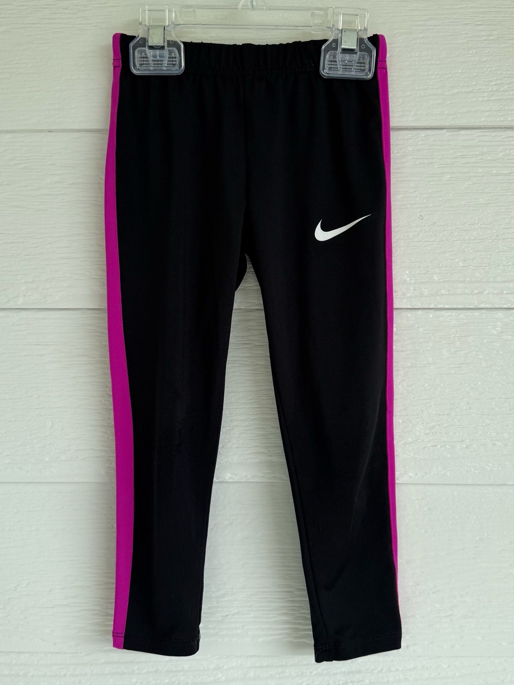 SET Nike Athletic Rainbow Logo Tee Black Pink Side Stripe Pants Girls Size 4-5 - Picture 8 of 15